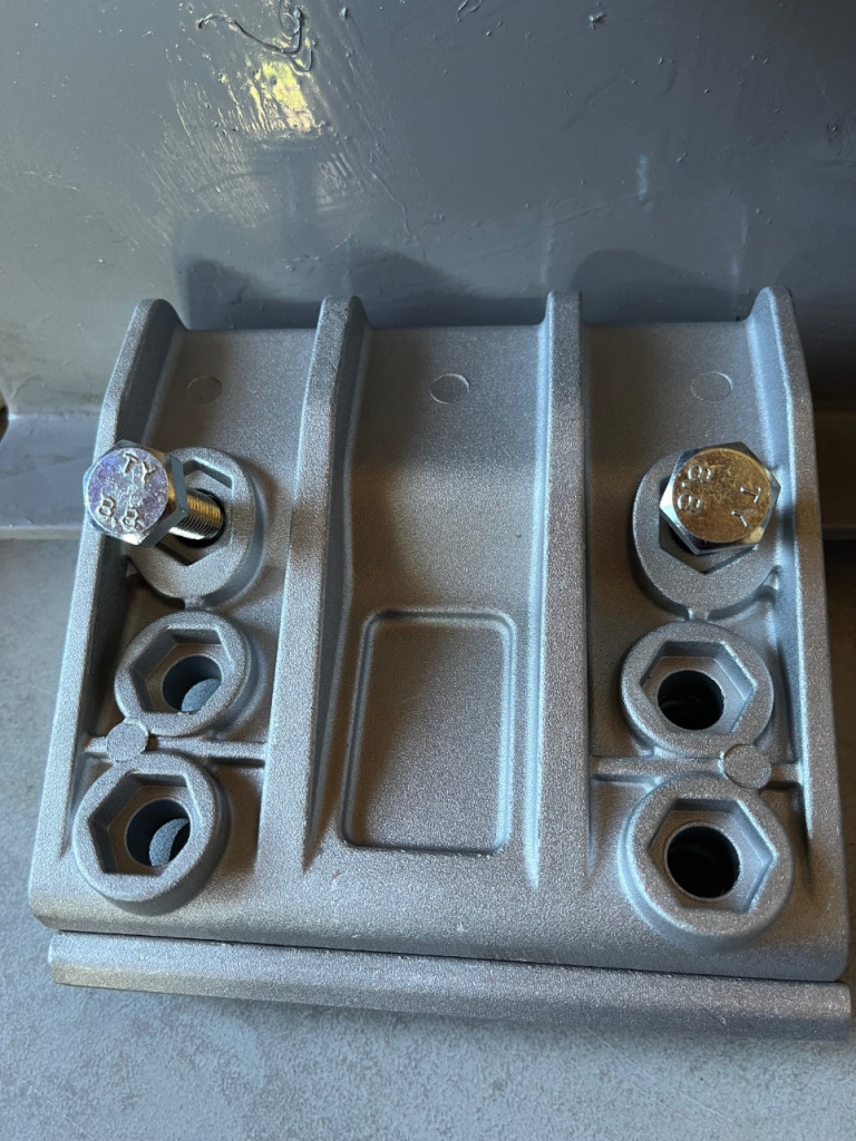 IMG_2442.jpeg (549.59 Kio) Vu 10381 fois Les ecrous ne passent pas