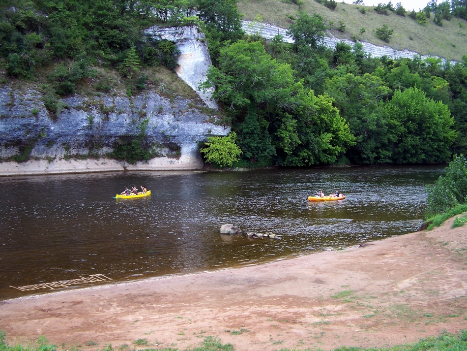 départ de  canoë depuis le camping