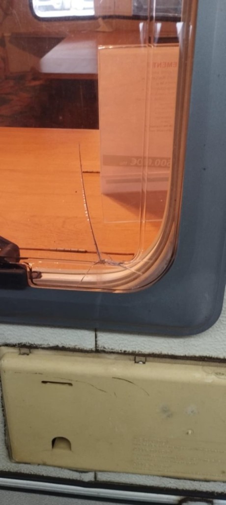 Messenger_creation_EFF79C15-DA41-4C46-9B10-2989505D8042.jpeg
