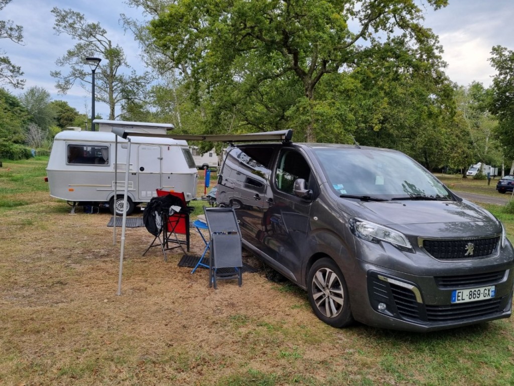 20240902_185438 1ere installation du store .jpg