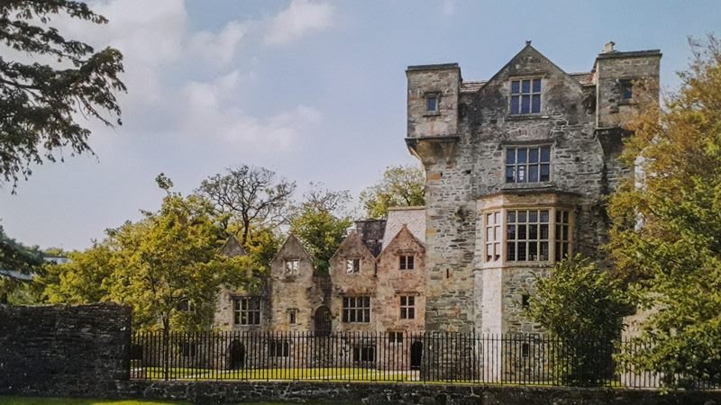 chateau de Donegal