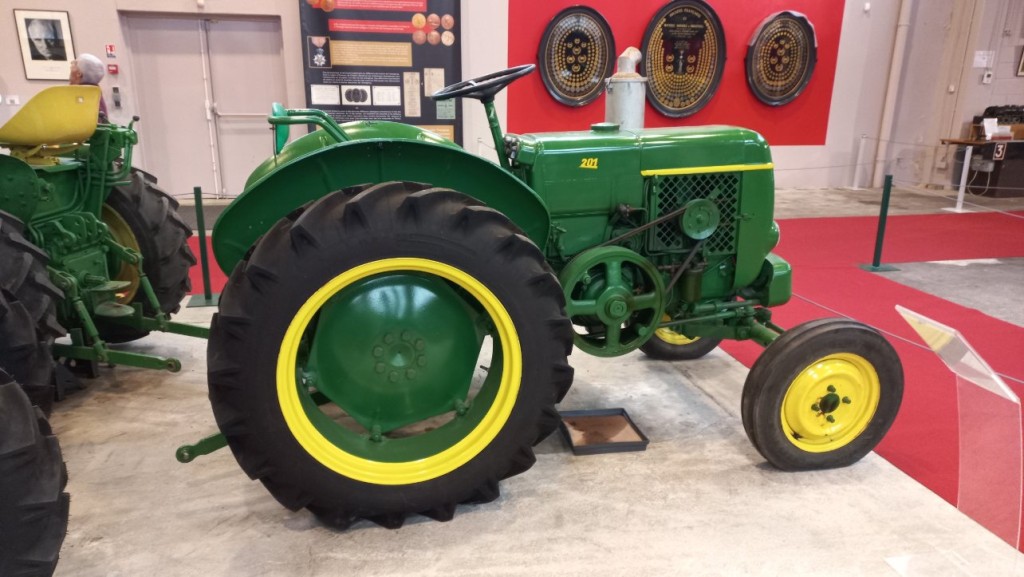 Musé de Vierzon tracteurs SFV