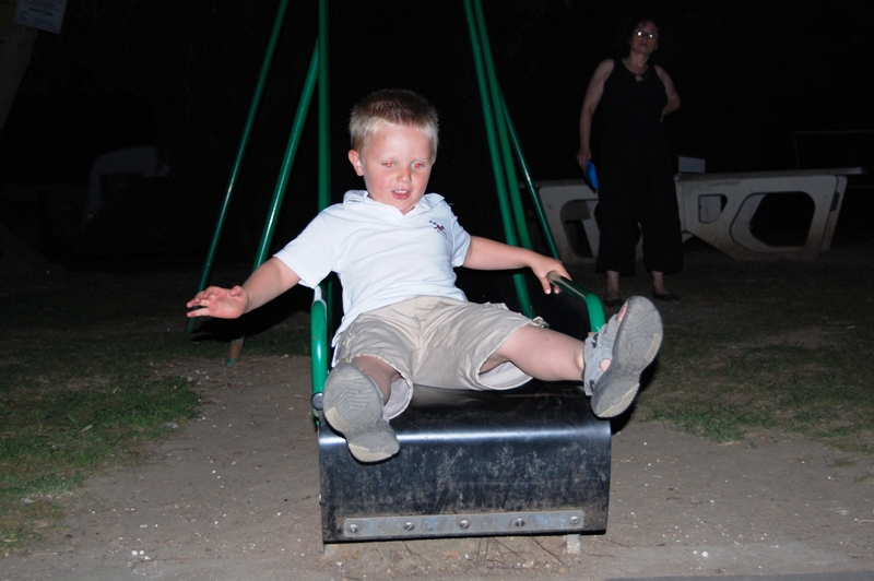 premiere glissade sur le tobogan du camping