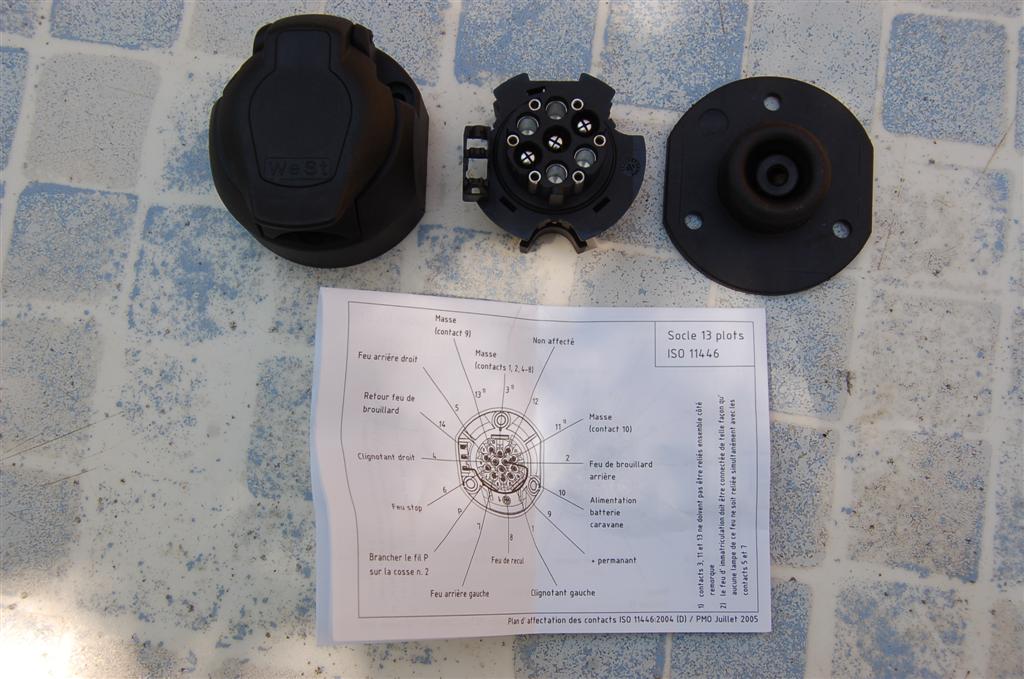 prises caravanes-remorque 002 (Large).jpg