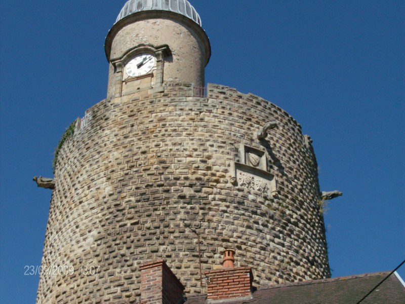 Quiquengrogne avec l'écusson des Bourbon.jpg