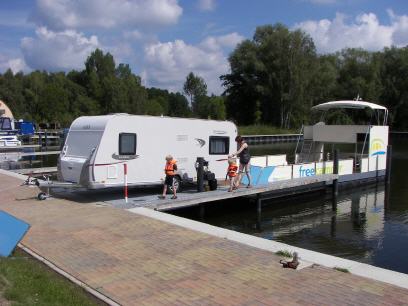 caraboat_3.jpg