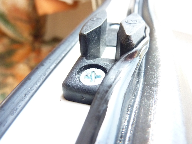 Fermeture basse vue de profil