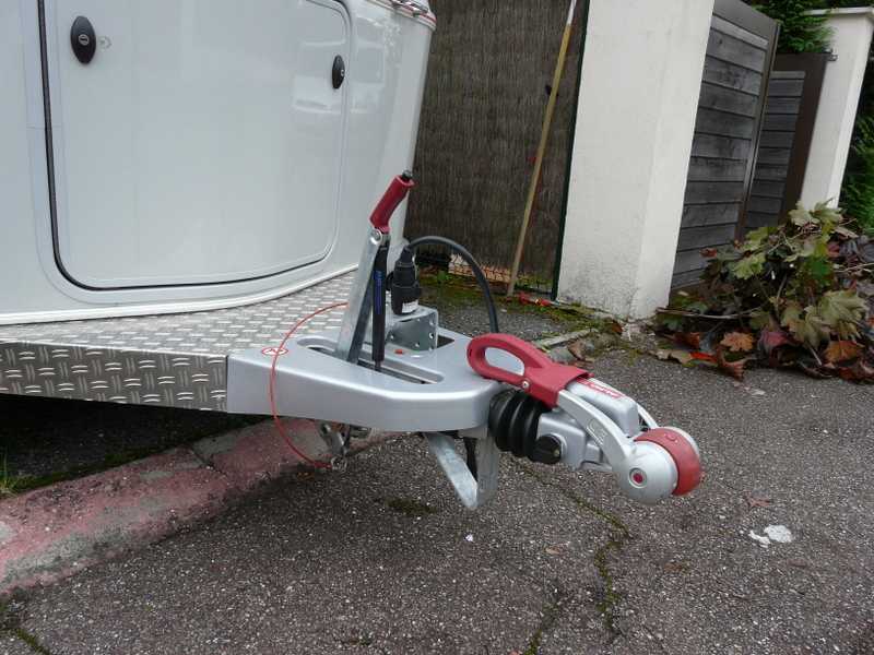 ...le frein n'est pas détendu ??