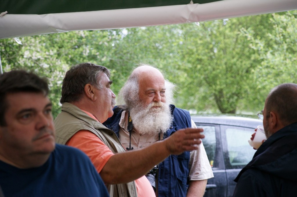 Notre Chef vénéré en conversation avec Troll LR