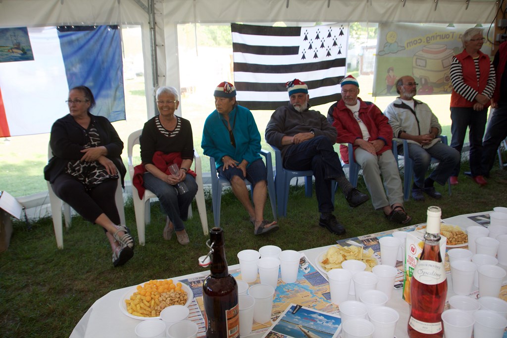 758810364 (Copier).jpg