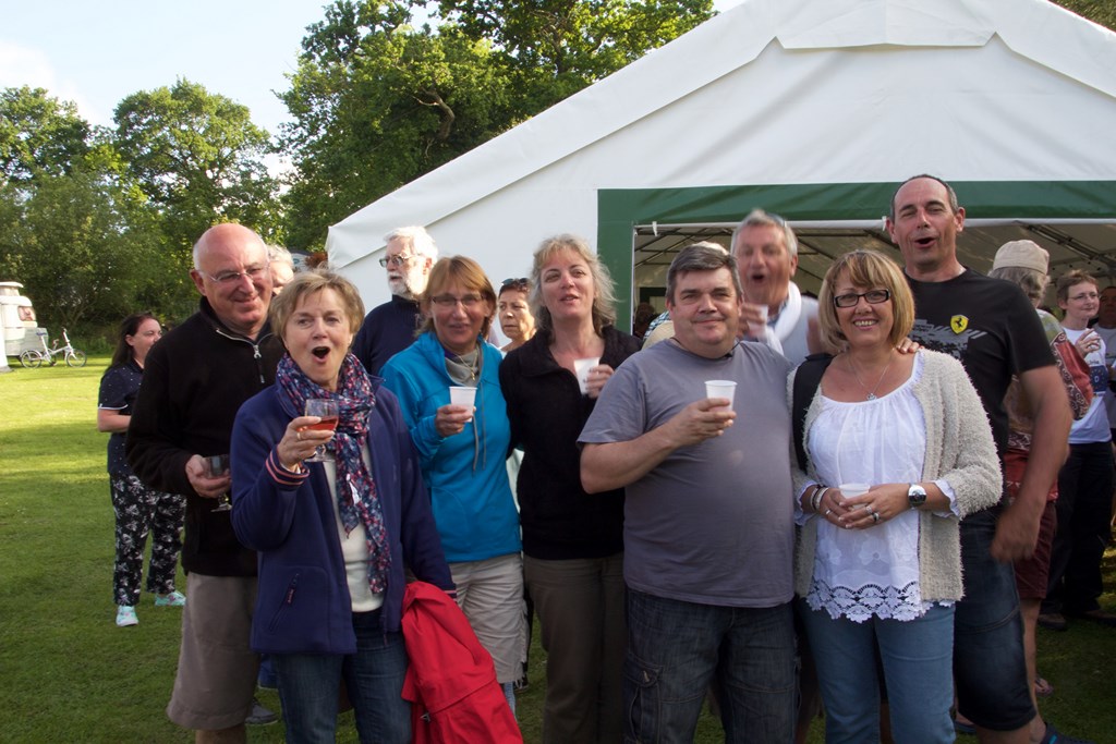 758810384 (Copier).jpg