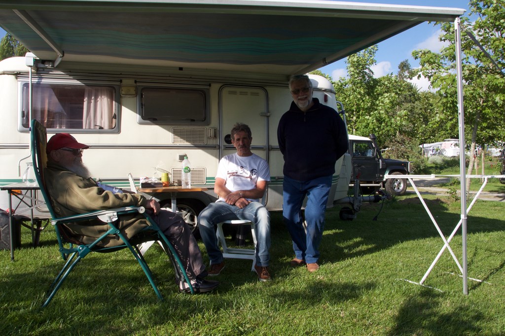 758810387 (Copier).jpg