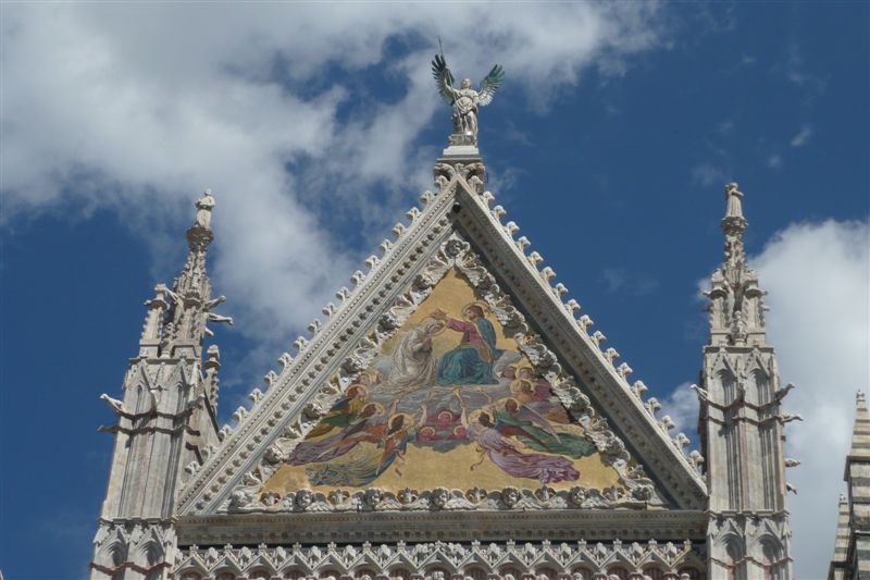 Détail du fronton
