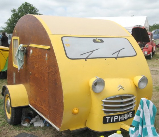 Caravane deuche.jpg