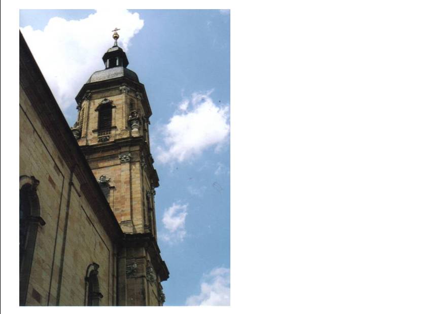 Eglise extérieure 2 clocher.jpg