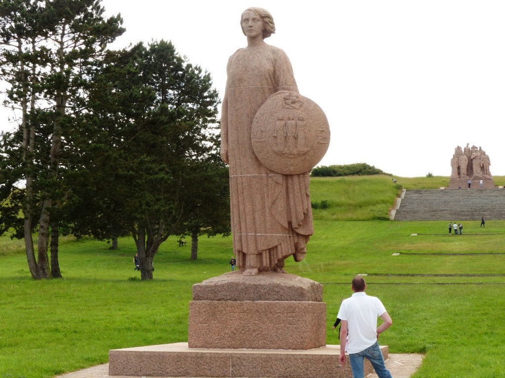 fantômes de landowski à beugneux 02 (3).JPG