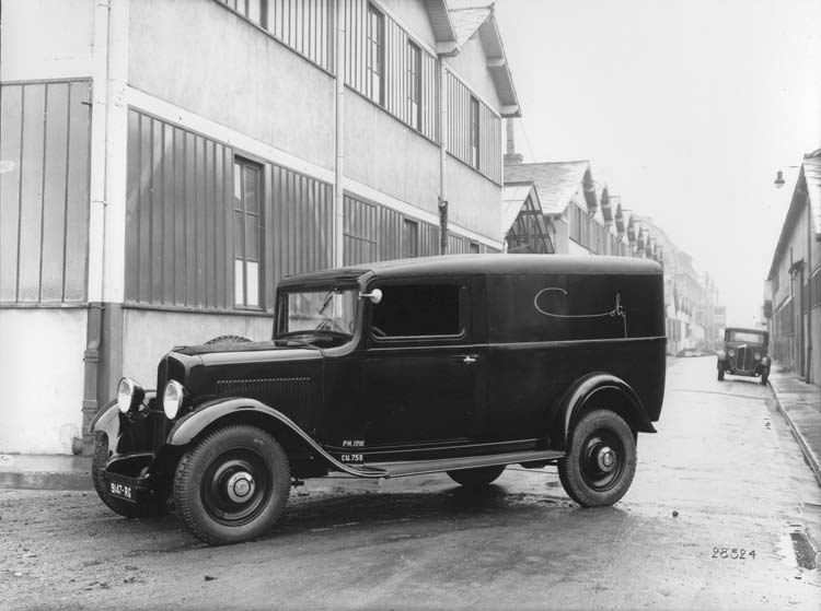 Fourgon Renault.jpg