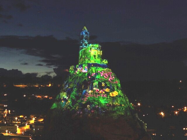 Le Puy nuit2.JPG