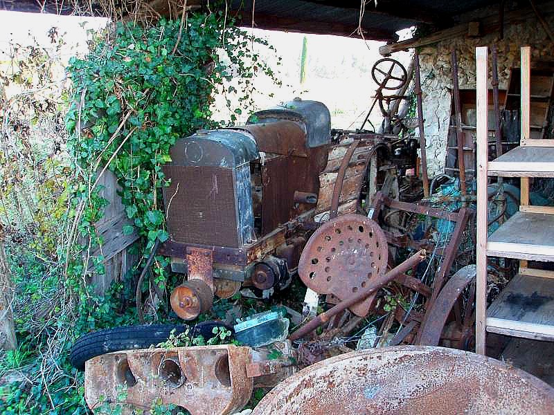 L'autre des tracteurs.