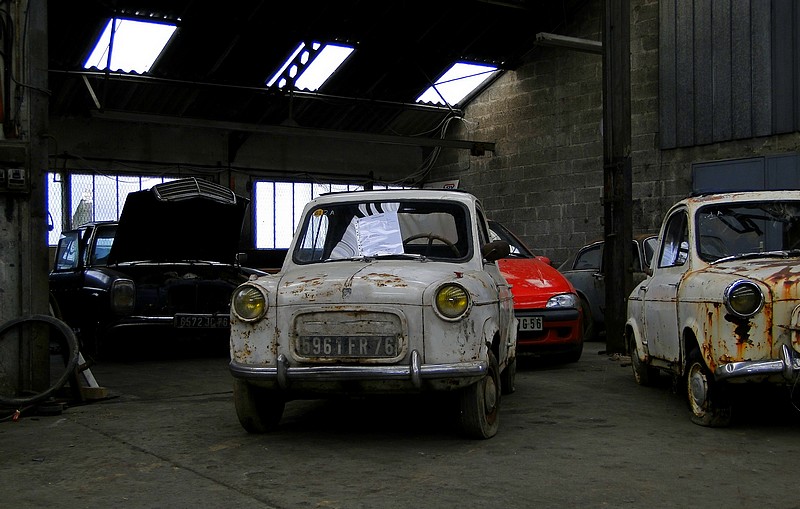 1145 Vespa 400 .jpg