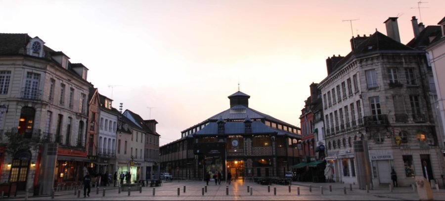 2017-marce_couvert-service_communication_ville_de_sens20_mod.jpg