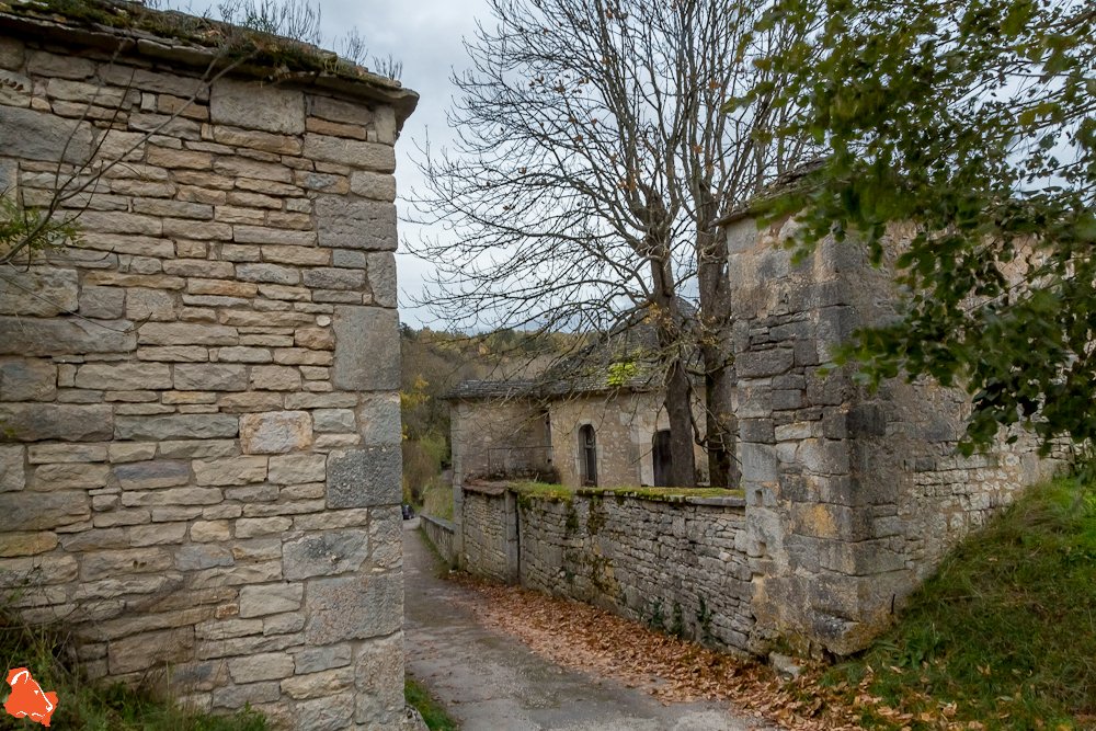 2019-11-20-Noyers-sur-Serein-en-BOURGOGNE-92.jpg
