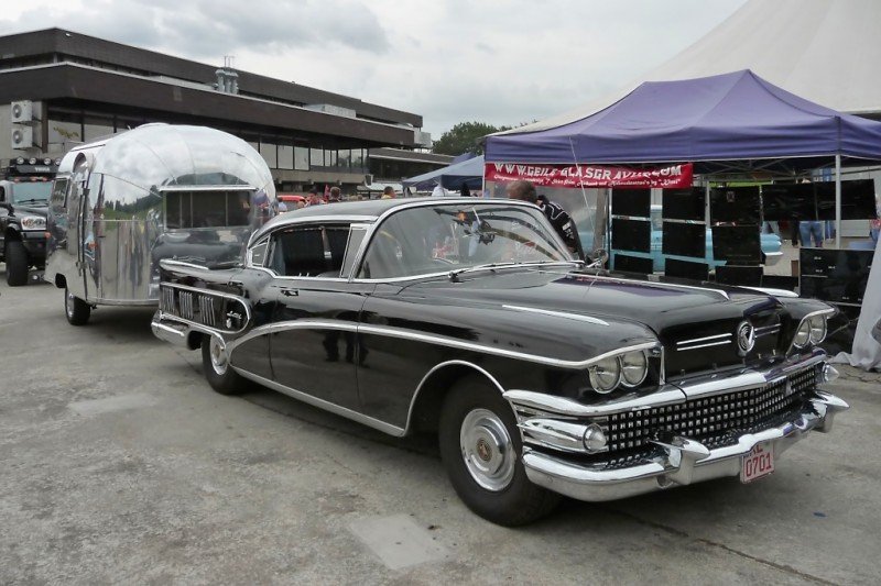 Buick.century.Airstream.jpg