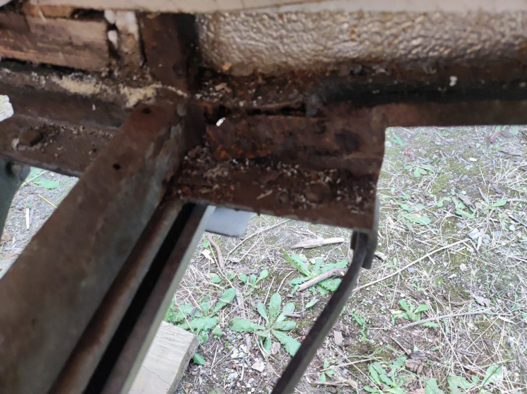 vérin arrière droit