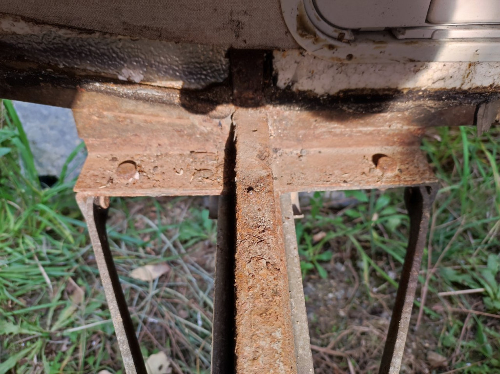 IMG_20220831_1754482.jpg (267.17 Kio) Vu 13983 fois coté arrière droit