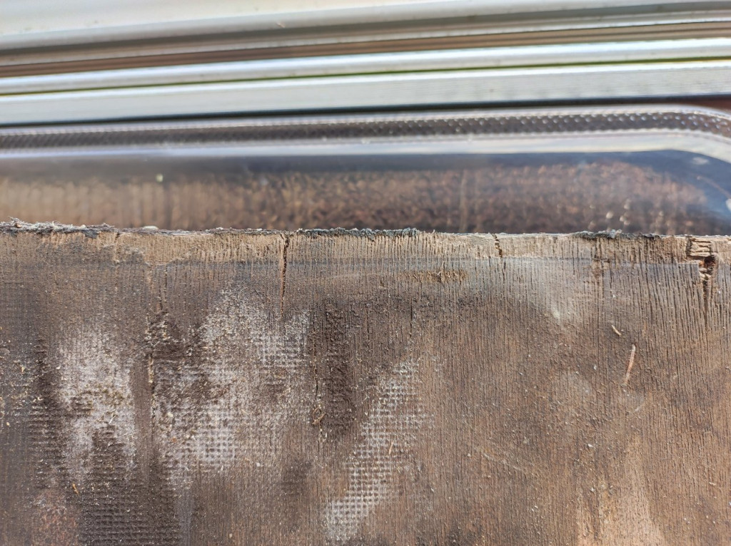 IMG_20220831_1809202.jpg (395.72 Kio) Vu 13983 fois plancher wc dessus